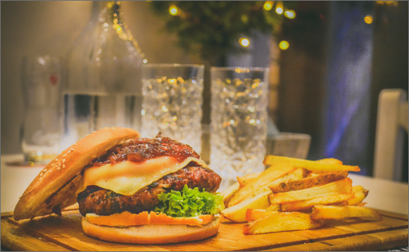 ハンバーガーとポテト